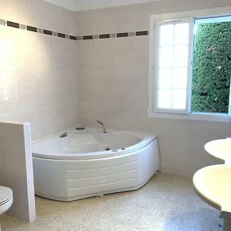 Cap D'antibes Very Close To Beach Of Salis 114a Willa