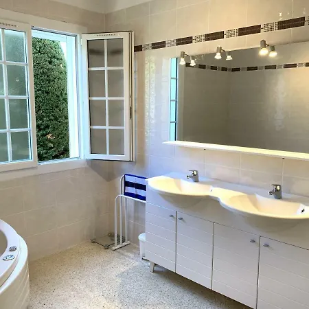 Cap D'antibes Very Close To Beach Of Salis 114a * 앙티브