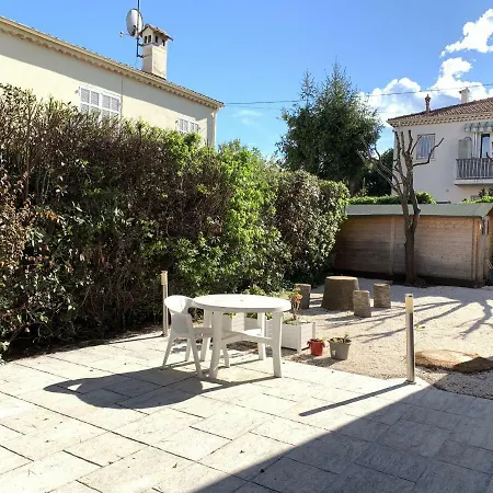 Cap D'antibes Very Close To Beach Of Salis 114a 앙티브